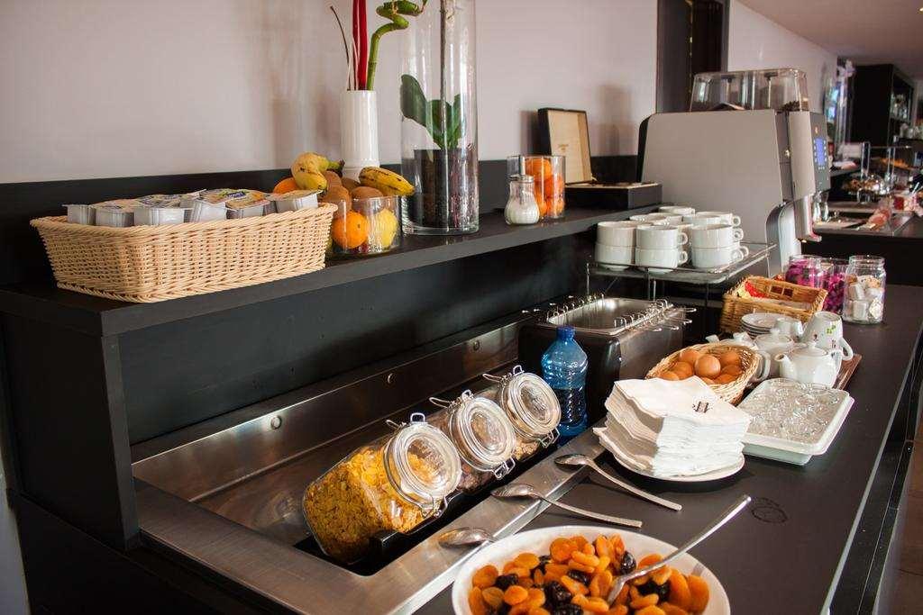 Brit Hotel Quimper Nord Эрг-Габерик Ресторан фото