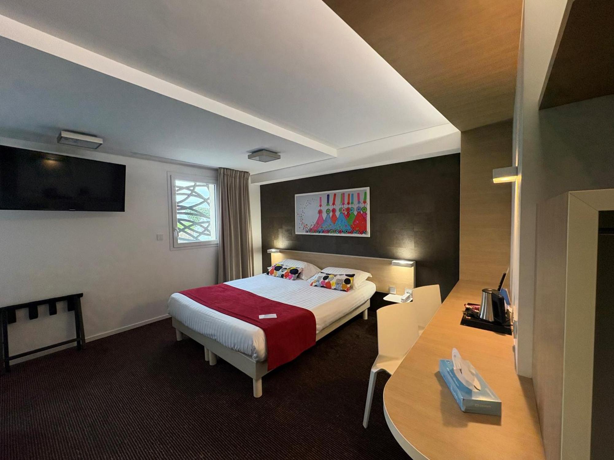 Brit Hotel Quimper Nord Эрг-Габерик Экстерьер фото